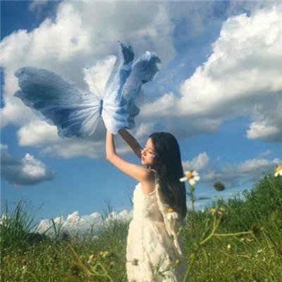 品牌活动现场直击：一线女星素颜现身菜市场，前后半年最新进展